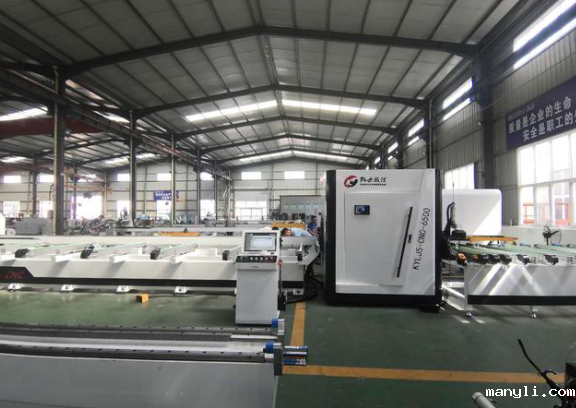 断桥铝门窗生产设备